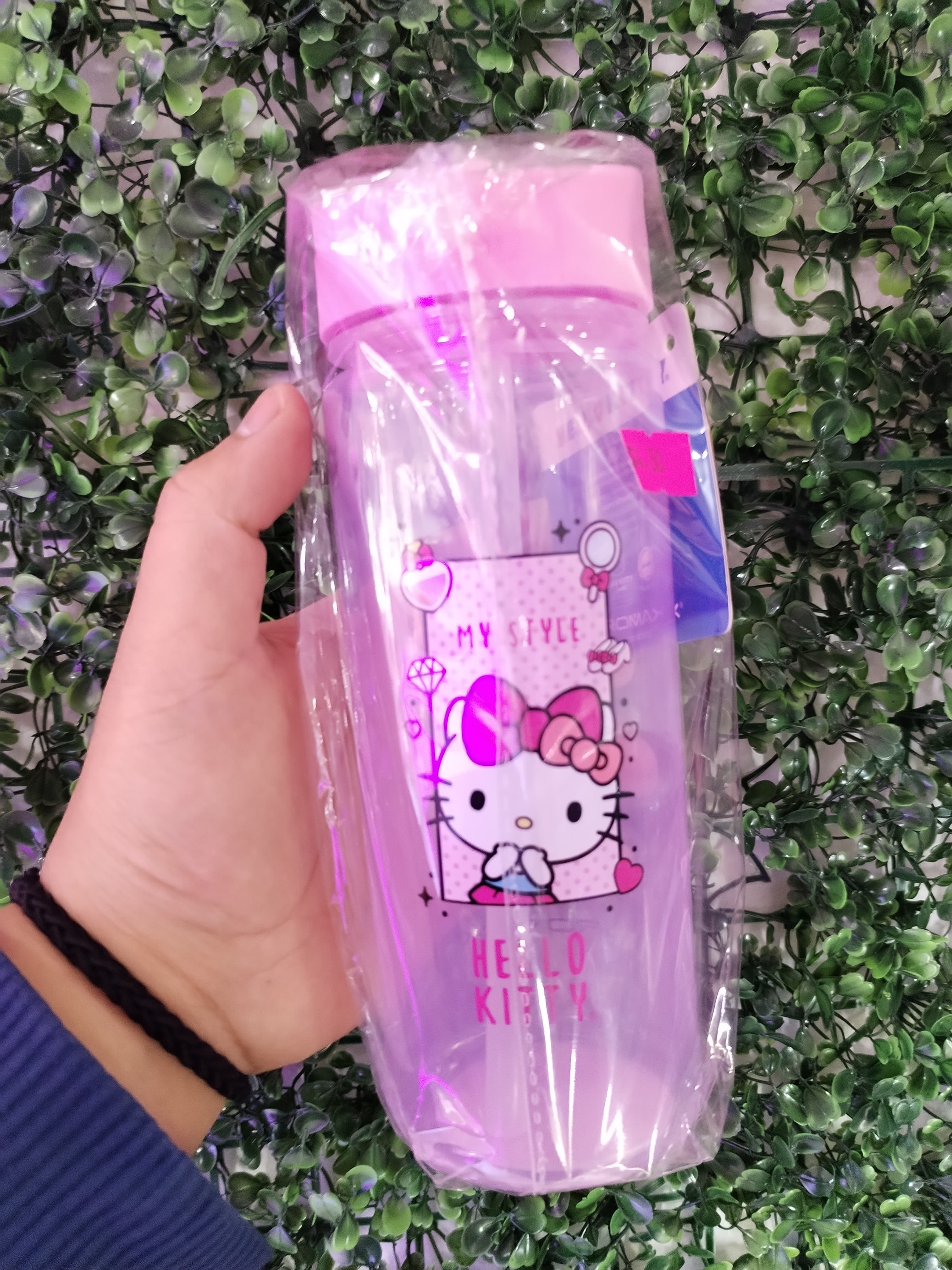 Botella Hello Kitty con Asa y Pajilla Reutilizable